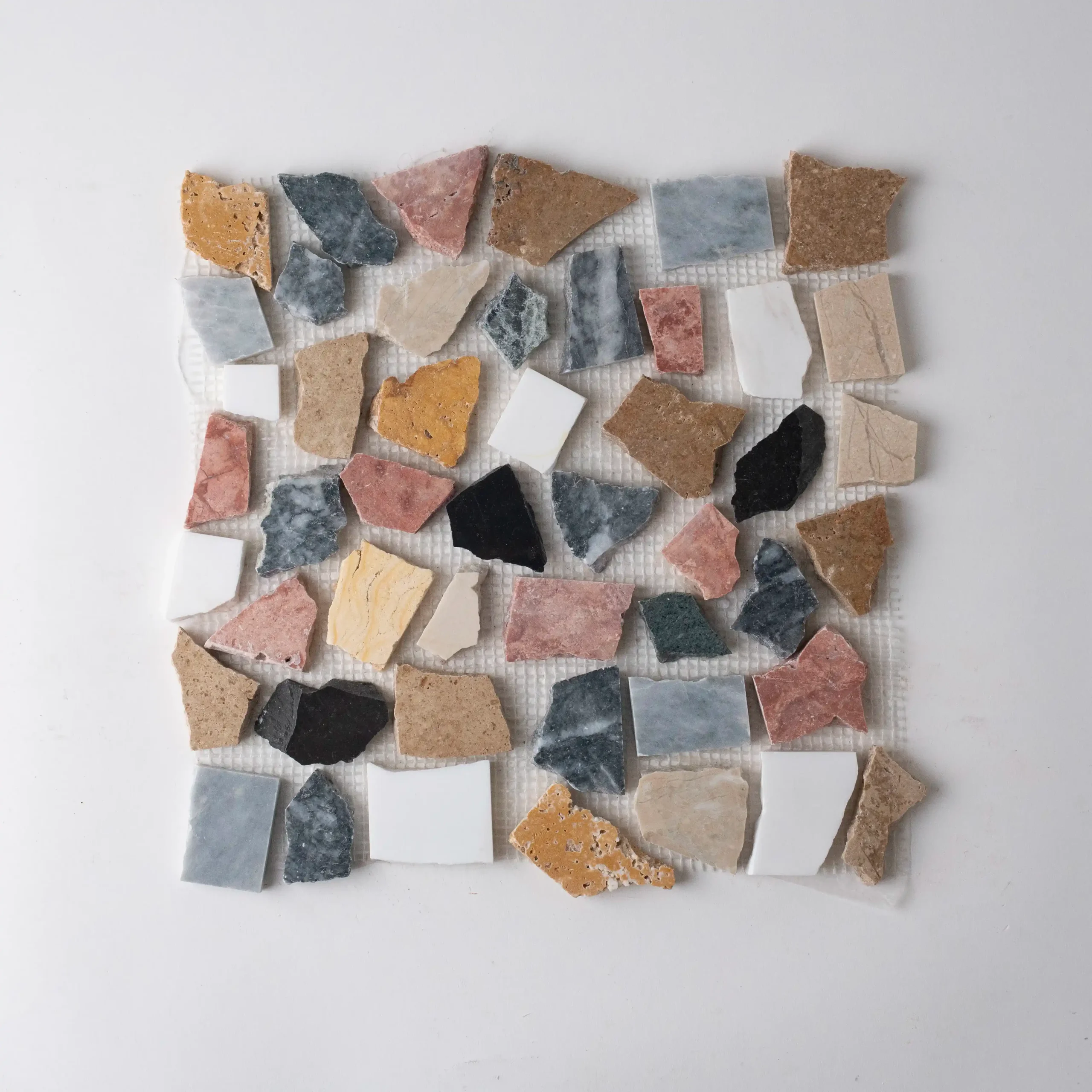 karoistanbul_palladiana_beige-base_mixed-chip_1