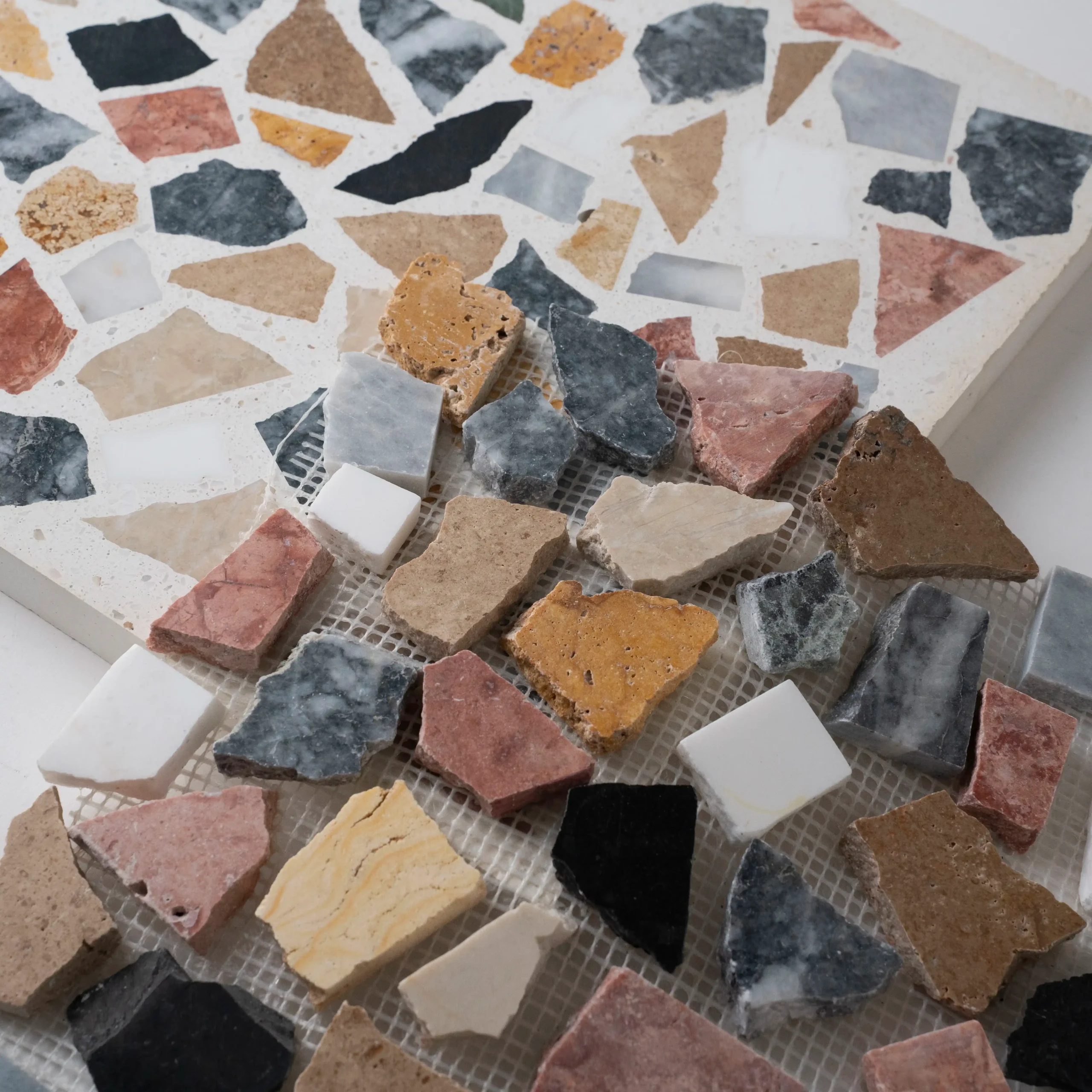 karoistanbul_palladiana_beige-base_mixed-chip_3